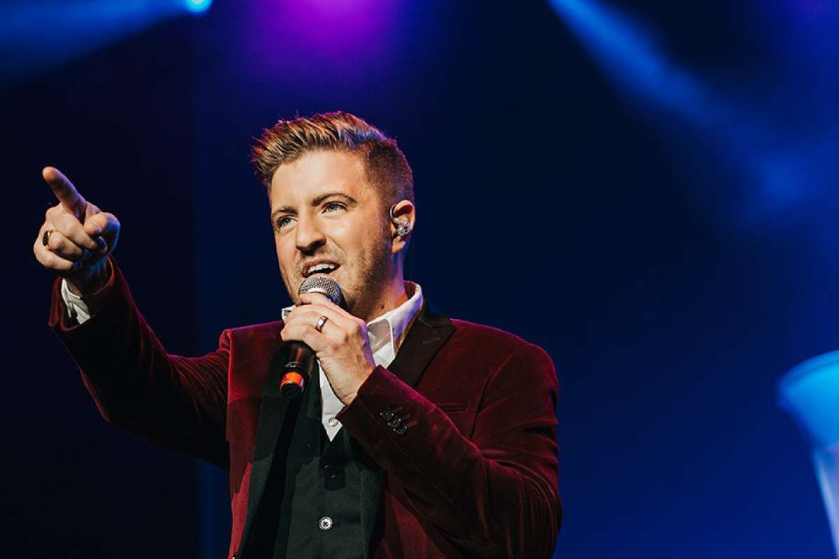 Billy Gilman – Home For The Holidays — 25 Years of Christmas